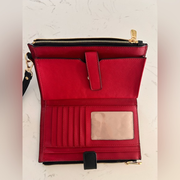 Michael Kors Rose Wristlet- NWOT - Picture 7 of 17